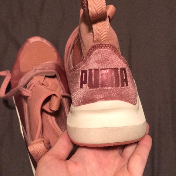 Puma sneakers - Picture 2 of 3